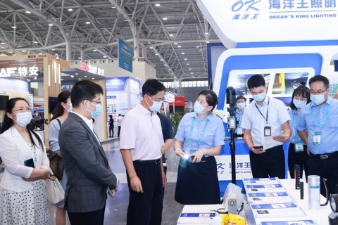 上海国际医用化工材料产品技术与设备展览会展会现场图片