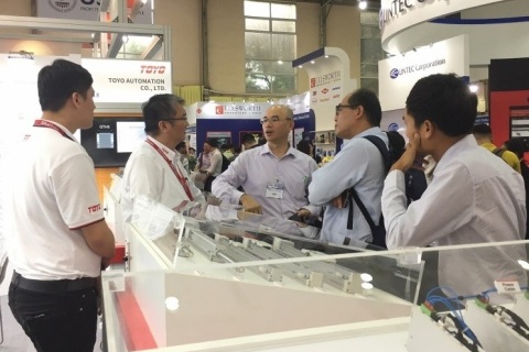 越南消费电子及信息通讯展览会展会现场图片