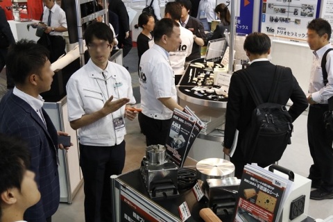 日本东京液晶及触控面板展览会展会现场图片