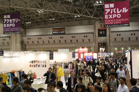 日本东京服装展览会展会现场图片