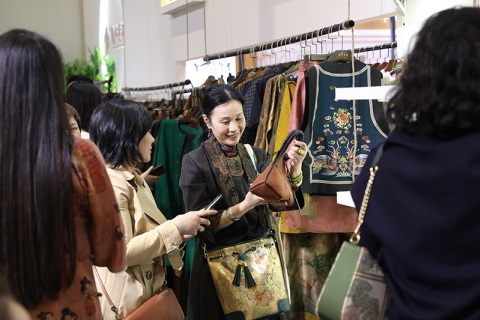 深圳服装定制展展会现场图片